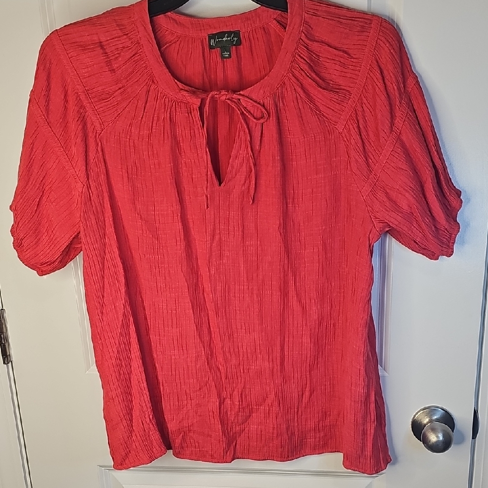Wonderly‎ Women's Red Textured Blousee Size L